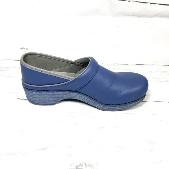 Dansko LT Pro Clogs Women’s Size 41 US 10.5-11 Blue Smooth Leather. - Picture 2 of 12